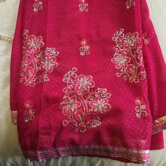 None Other - Women’s Pink & Silver Sari / Saree